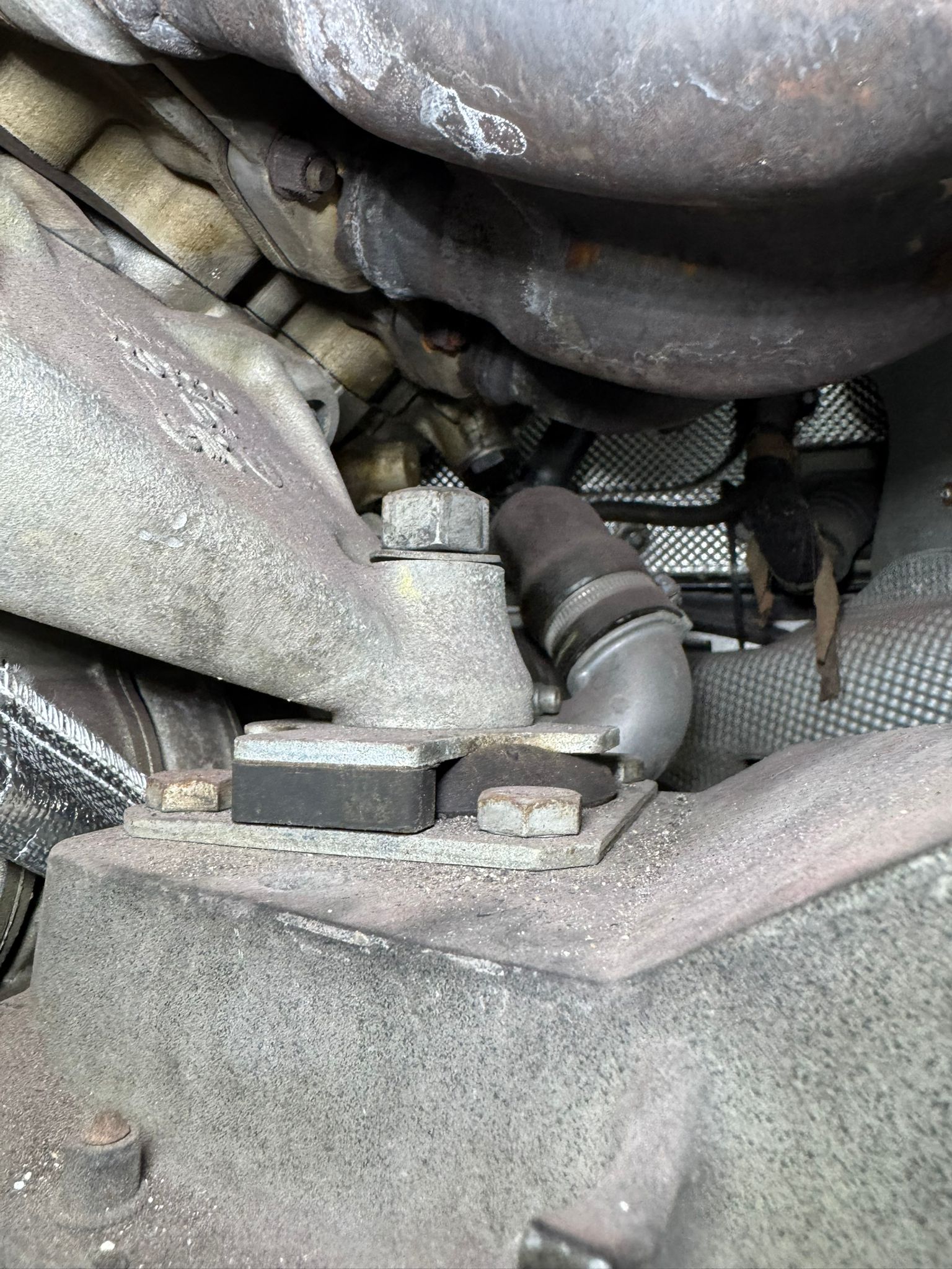 Ferrari engine mount replacement